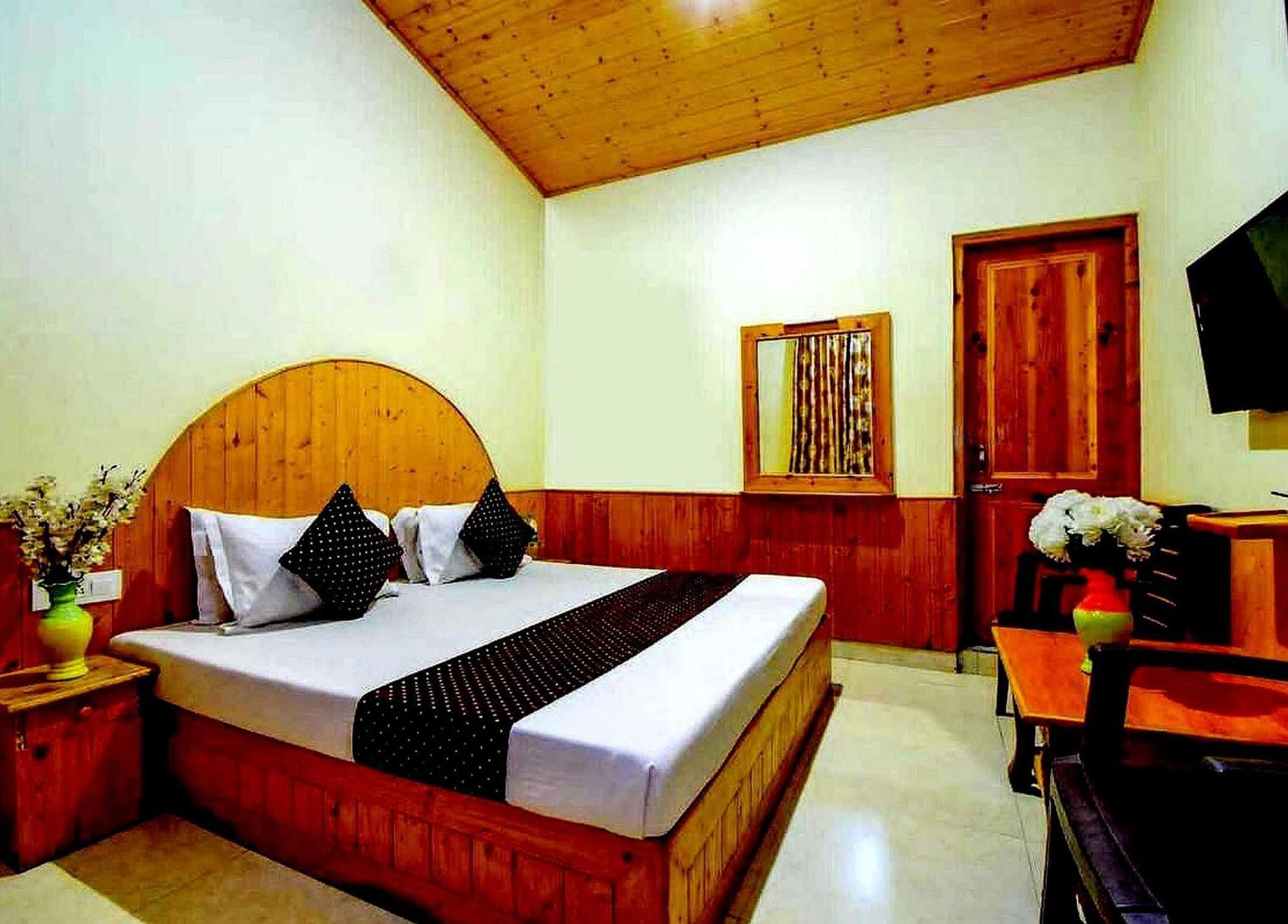 Oyo Flagship 82405 Cochin Villa Манали Экстерьер фото